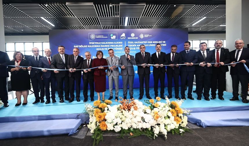 Yeni kalkınma hamleleri için imzalar atıldı