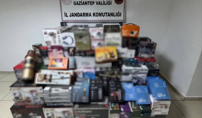 Gaziantep'te 2 milyon TL değerinde kaçak eşya ele geçirildi