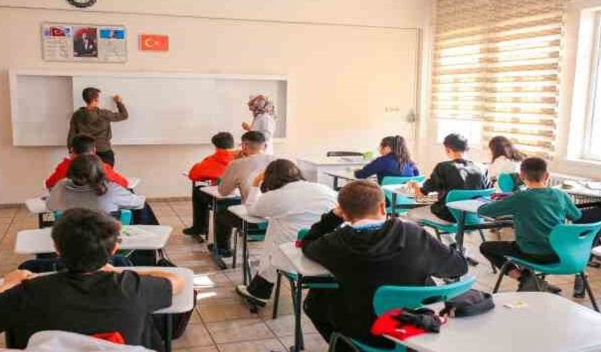 12 Haziran'da Okullar Tatil Mi? MEB'den LGS Öncesi Eğitim Ara Kararı