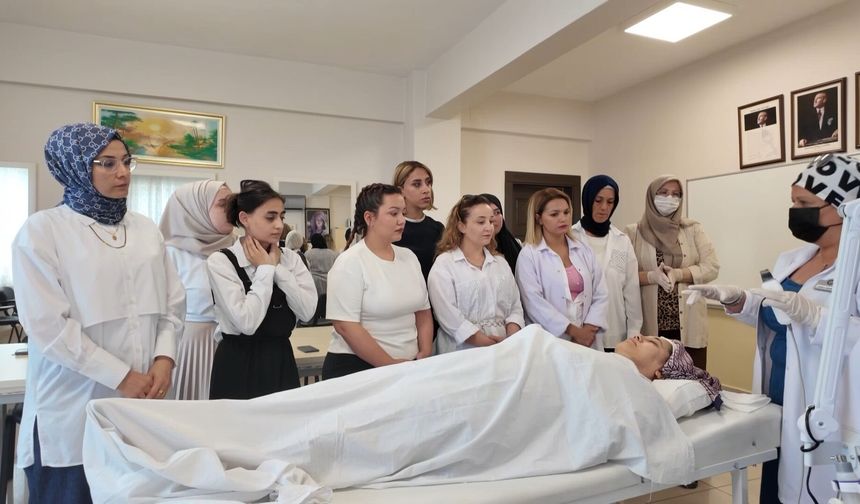 Şahinbey'de güzellik kurslarına yoğun ilgi