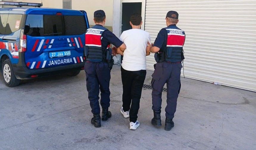 Silahlı yağma suçundan kesinleşmiş cezayla aranan şahıs yakalandı