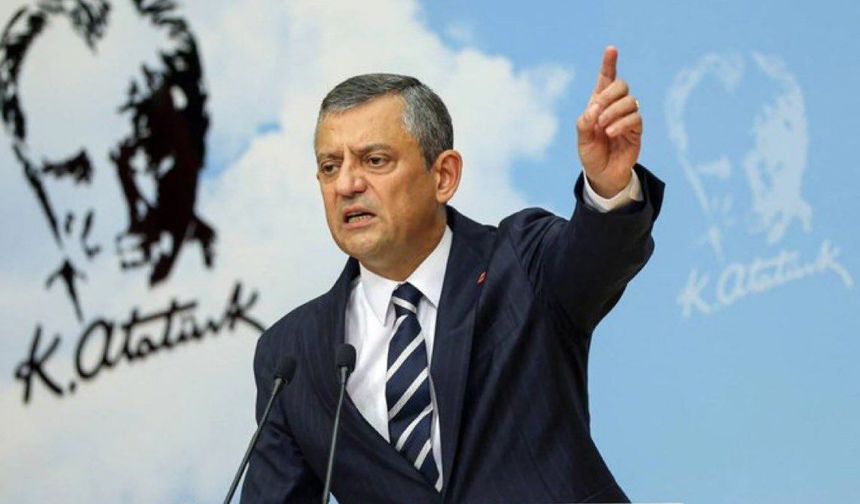 Özgür Özel’den TBMM’de Duygusal Veda: “Tarihi Bir Kavşaktayız”