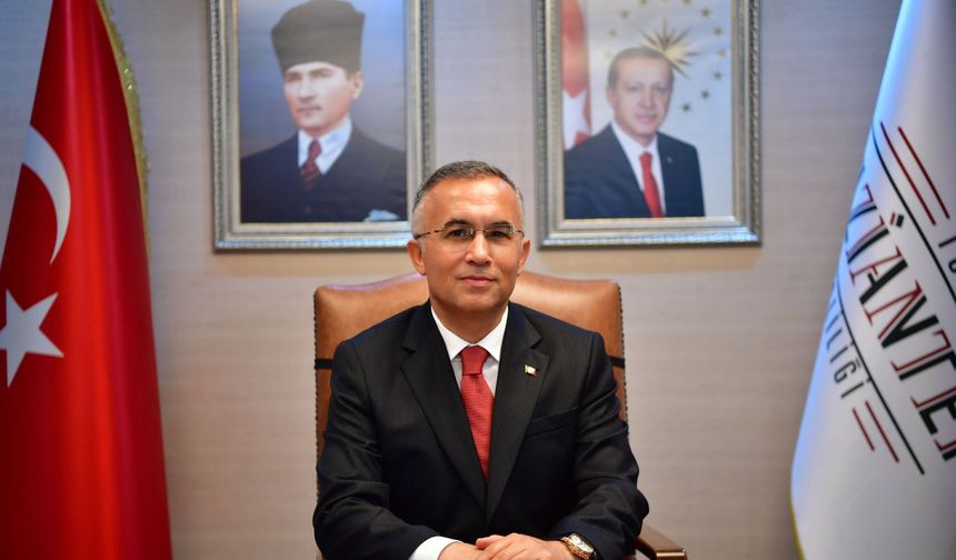 Vali Çeber'den YKS Birincilerine Tebrik Mesajı