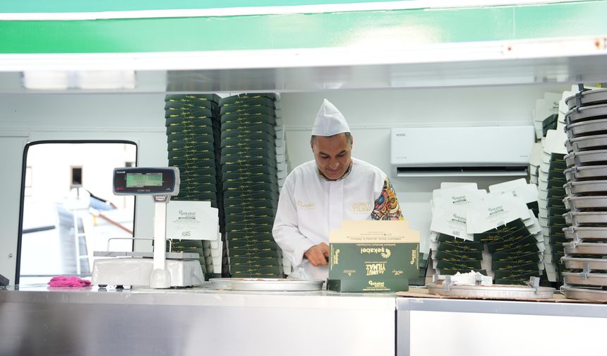 ŞEKABEL BAKLAVA ŞEHİTKAMİL’İN DÖRT BİR YANINA YAYILIYOR