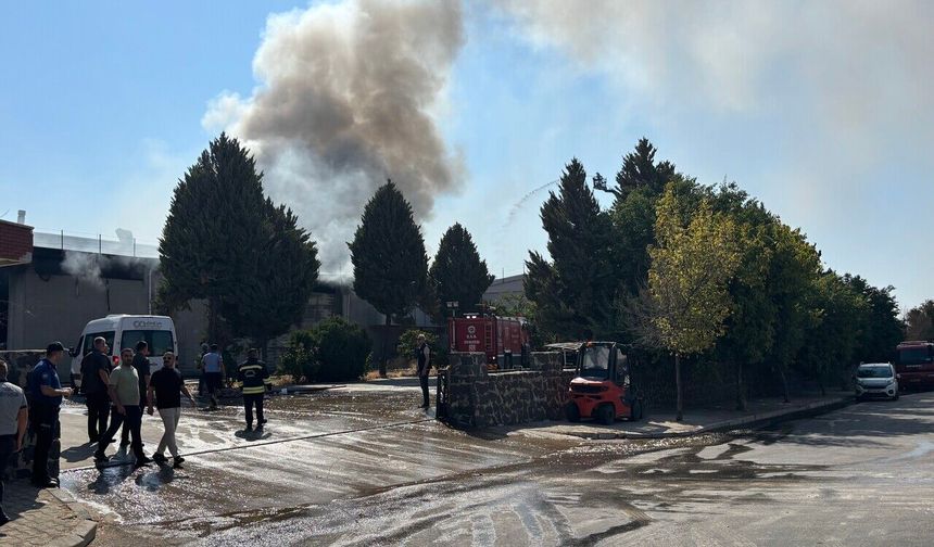 Gaziantep’te tekstil fabrikasında yangın