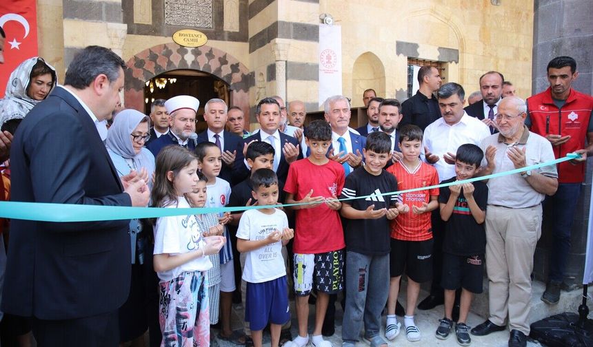 Gaziantep’te Tarihi Bostancı Camii Yeniden İbadete Açıldı