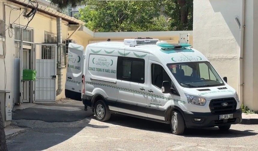 Elektrik akımına kapılan demir doğrama ustası hayatını kaybetti
