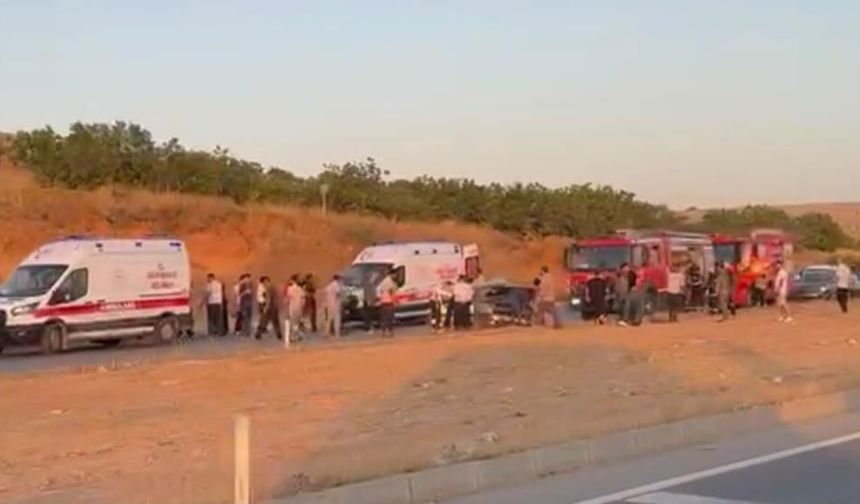 Gaziantep'te otomobiller çarpıştı