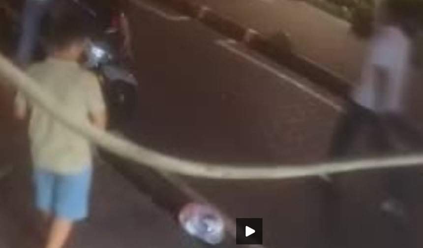 Kavga ettiği midyecinin kız kardeşini bıçakladı