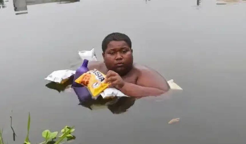 5 Yıldır Sudan Çıkamıyor! 16 Yaşındaki Gencin Sıra Dışı Yaşamı
