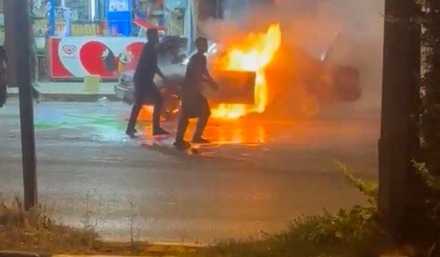 Gaziantep'te korkutan araç yangını