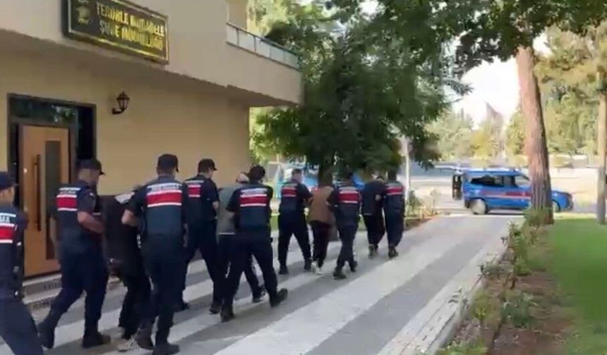 Gaziantep merkezli 3 ilde DEAŞ operasyonu: 5 gözaltı