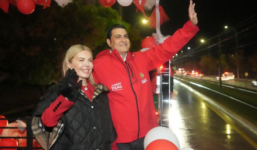 Şehitkamil’de Yağmur Değil, Cumhuriyet Coşkusu Yağdı!