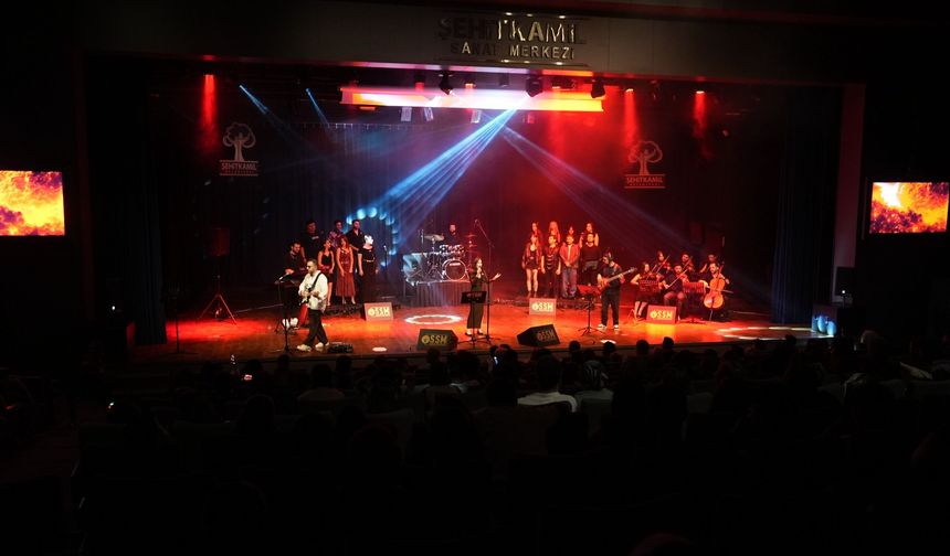 ŞEHİTKAMİL’DE MÜZİK DOLU UNUTULMAZ GECE