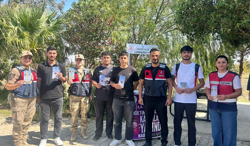Jandarmadan 213 öğrenciye bilgilendirme faaliyeti