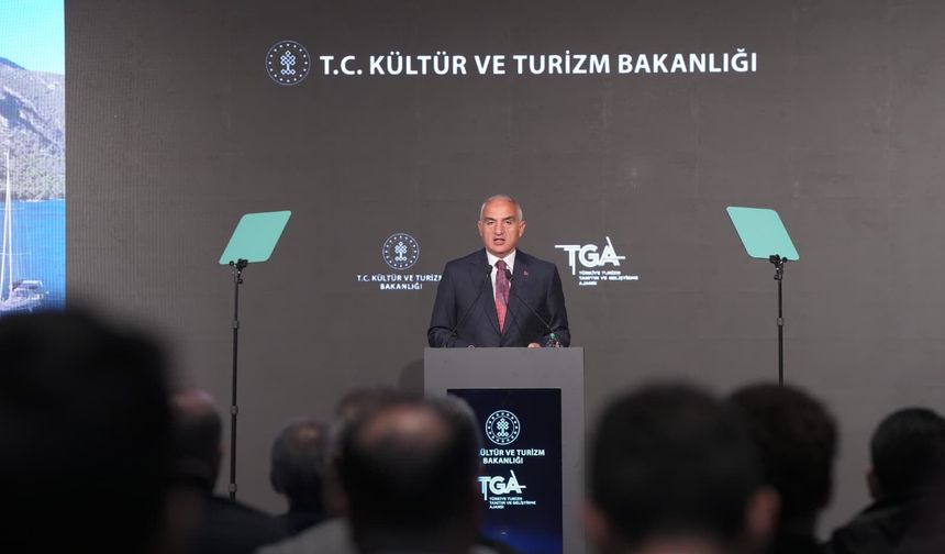 Bakan Ersoy Açıkladı: Turizm Gelirinde Rekor Rakam