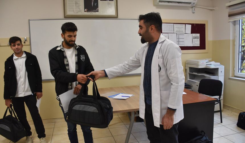 Şahinbey Belediyesi’nden 101 Bin Mehmetçiğe Asker Çantası