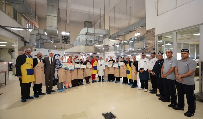 İsveç Büyükelçisi’nden Gaziantep Baklavasına El Emeği