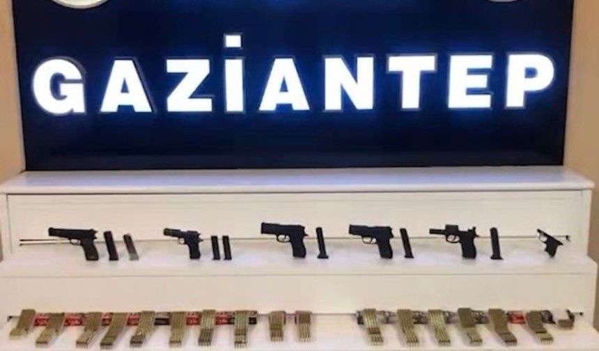 Gaziantep’te 4 adet ruhsatsız silah ile çok sayıda fişek ele geçirildi