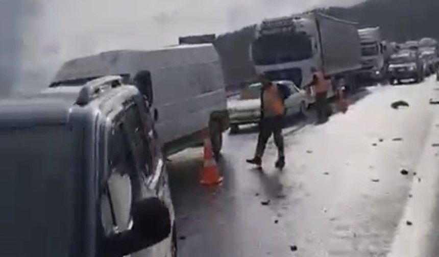 Tarsus-Adana-Gaziantep Otoyolu'nda zincirleme kaza