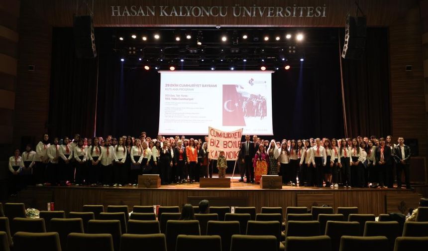 Hasan Kalyoncu Üniversitesi'nde Cumhuriyet'in 103. Yılı kutlandı