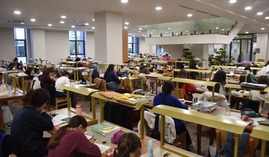 Şahinbey Millet Kütüphanesi’nden Öğrencilere 7/24 Hizmet