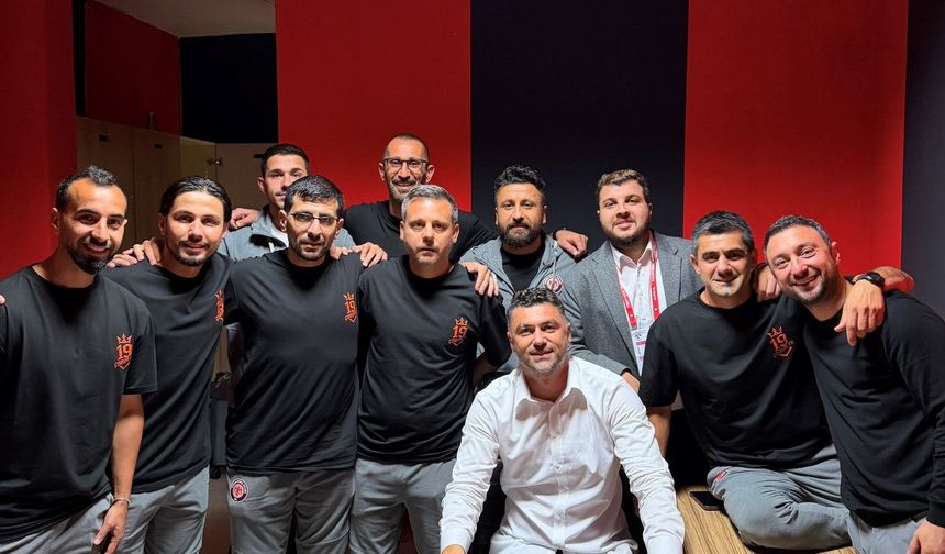 Burak Yılmaz’dan Eski Takımına Karşı Dikkat Çeken Paylaşım
