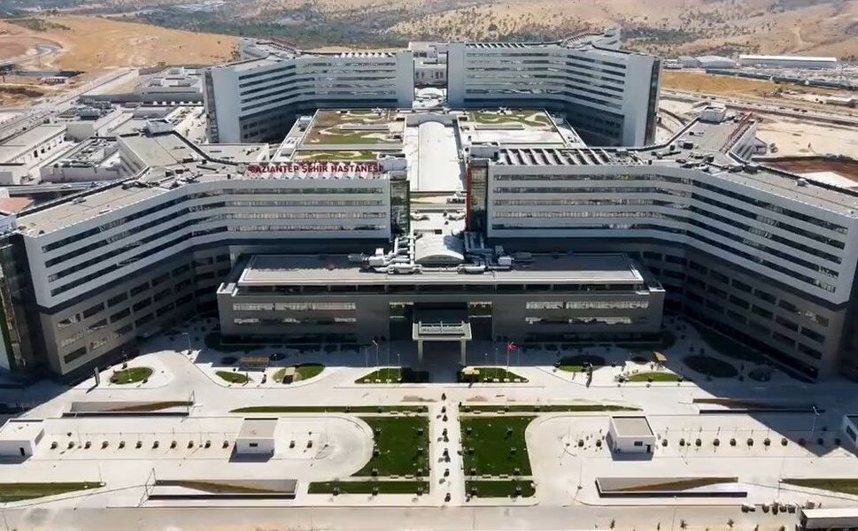 Gaziantep'te ameliyathanede neşterli kavga çıktı