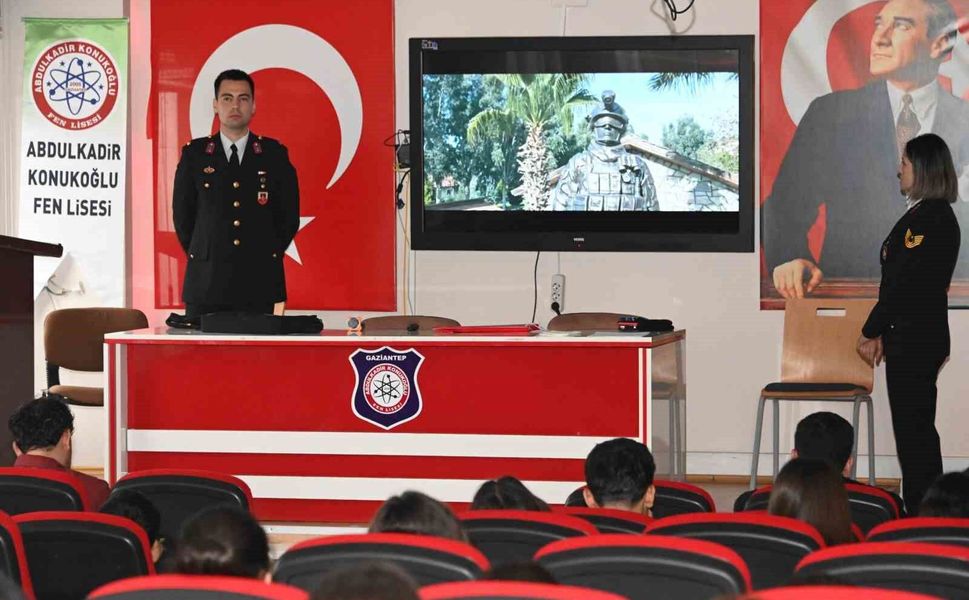Gaziantep’te öğrencilere jandarma mesleği tanıtıldı