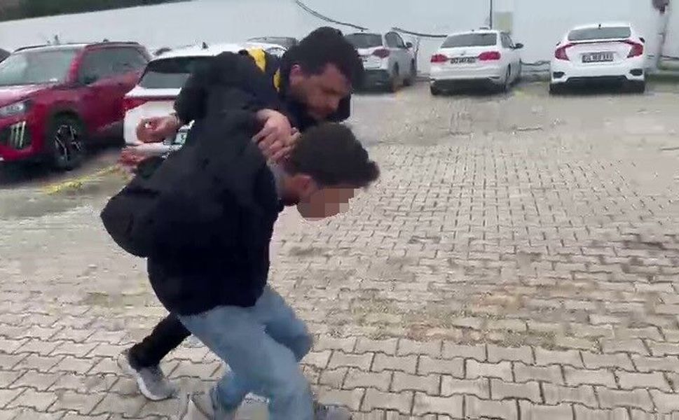 Kadınlar Tuvaletindeki "Gizli Kamera" Rezaleti