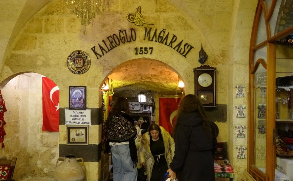 500 yıllık mağarayı gören hayran kalıyor