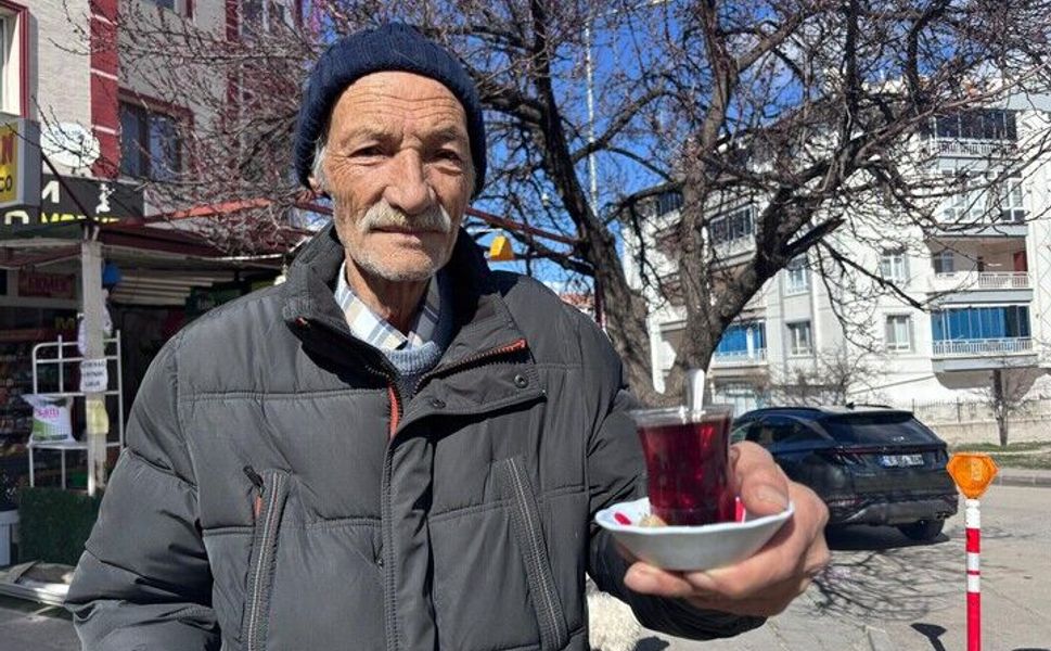 34 Yıldır Bir Yudum Su İçemiyor!