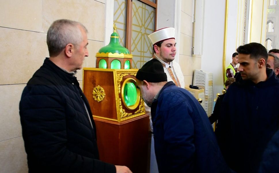 Kadir Gecesi'nde Şahinbey Millet Cami doldu taştı