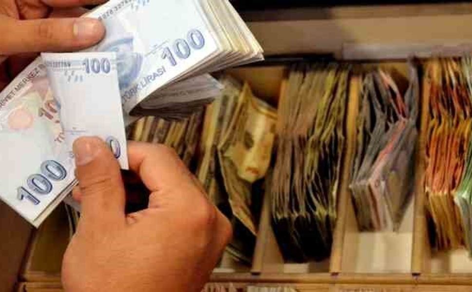 Bütçe Şubat ayında 24,4 milyar TL fazla verdi