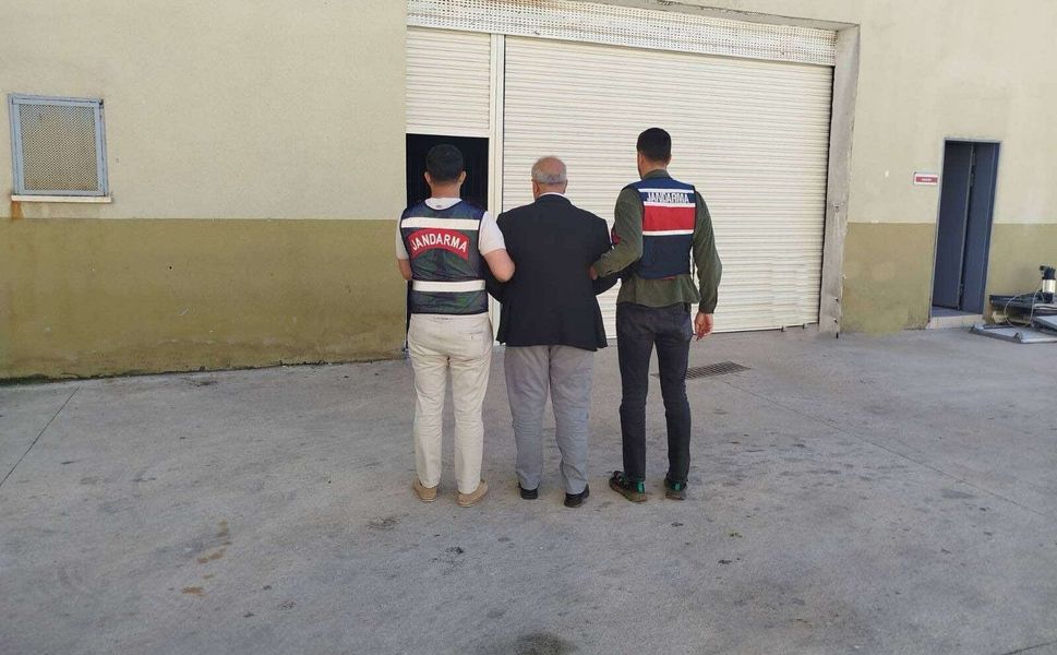 26 Yıl kesinleşmiş hapis cezasıyla aranan hükümlü yakalandı