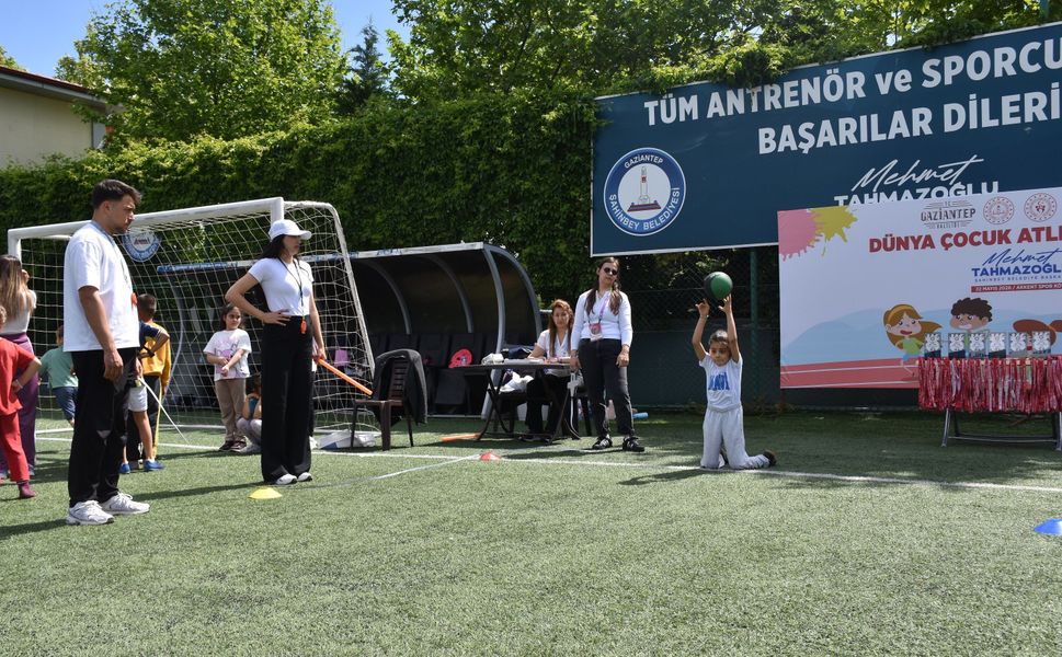 DÜNYA ÇOCUK ATLETİZM GÜNÜ’NDE 200 ÇOCUK SPORLA BULUŞTU