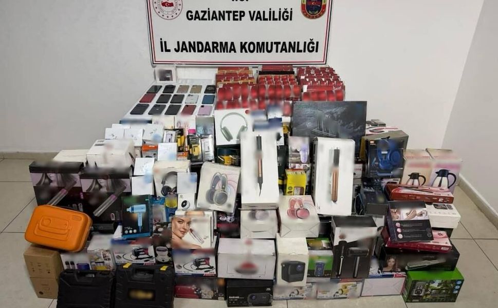 Gaziantep'te 1,2 milyon TL değerinde kaçak malzeme ele geçirildi