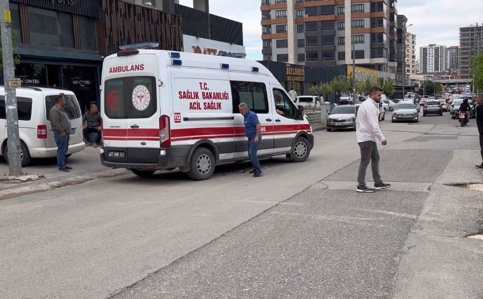 Cam silerken 8’inci kattan düşen genç kız hayatını kaybetti