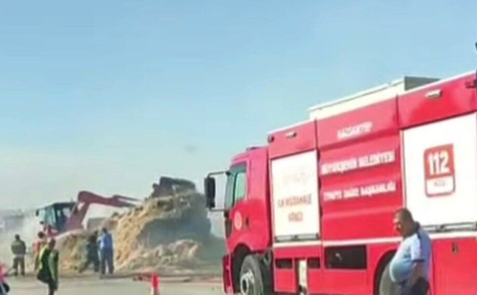 Gaziantep’te saman balyası yüklü tırda yangın