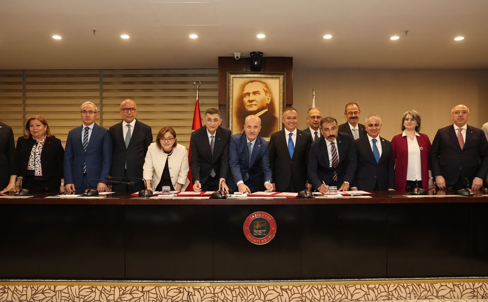 Özvar’dan GİBTÜ’ye "Diş Hekimliği Fakültesi" müjdesi
