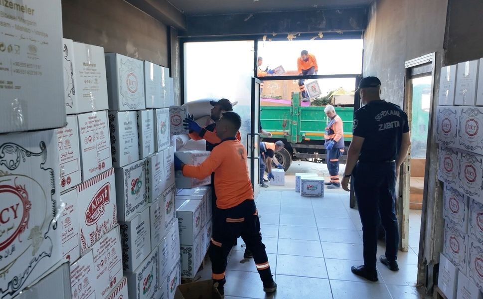 Gaziantep'te 2 ton bozuk kuru pasta imha edildi