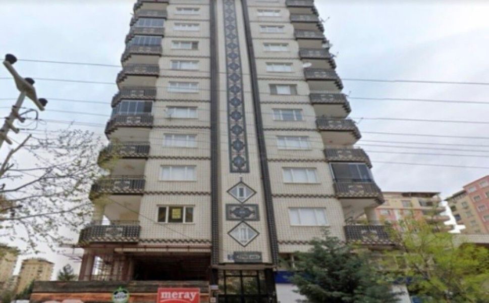 49 Kişiye Mezar Olan Emre Apartmanı Davasında İlk Duruşma