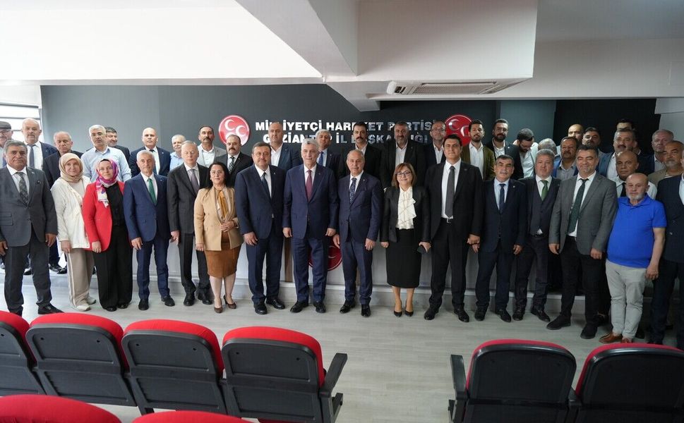 Bakan Bolat'tan MHP Gaziantep İl Başkanı Kılıç'a hayırlı olsun ziyareti