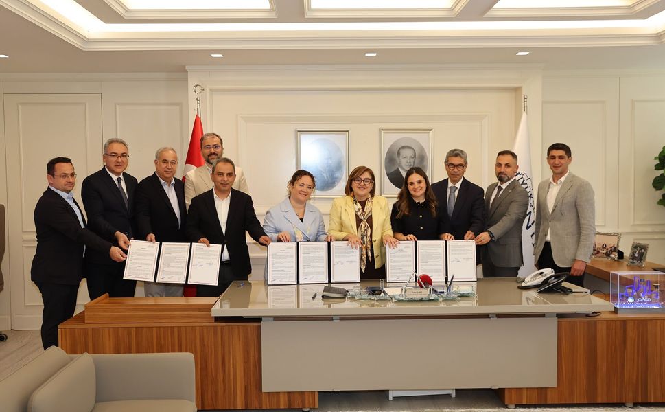 Büyükşehir, Tadım, İpek Yücel Sanat ve Eğitim Merkezi binası yapımı için protokol imzaladı