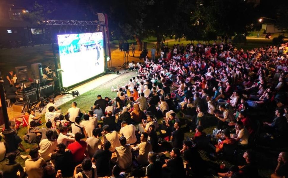 Gaziantep Büyükşehir, milli heyecana ortak oluyor