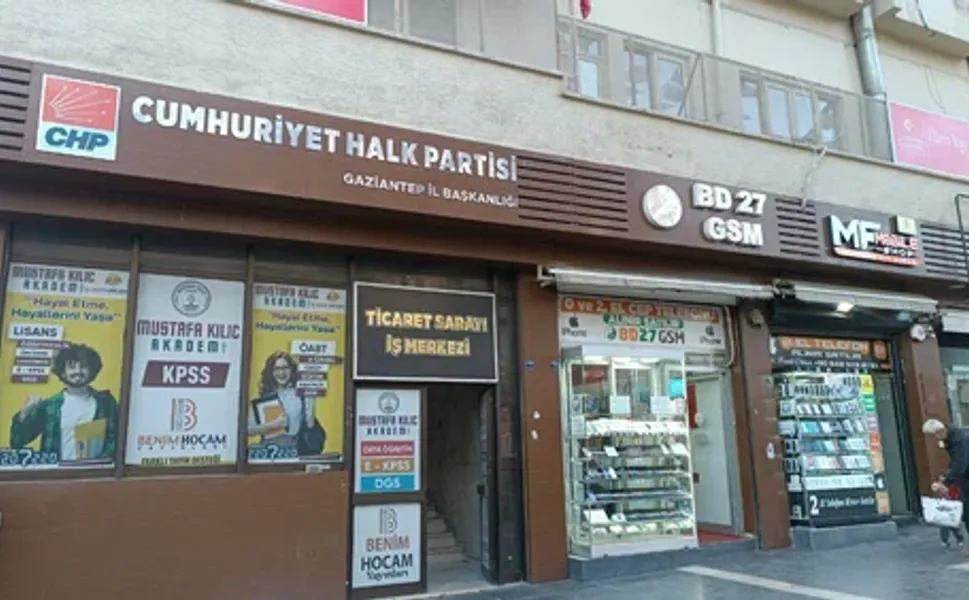 MUTLAK BUTLANA TEPKİ OLARAK: CHP Gaziantep'te Peş Peşe İstifalar