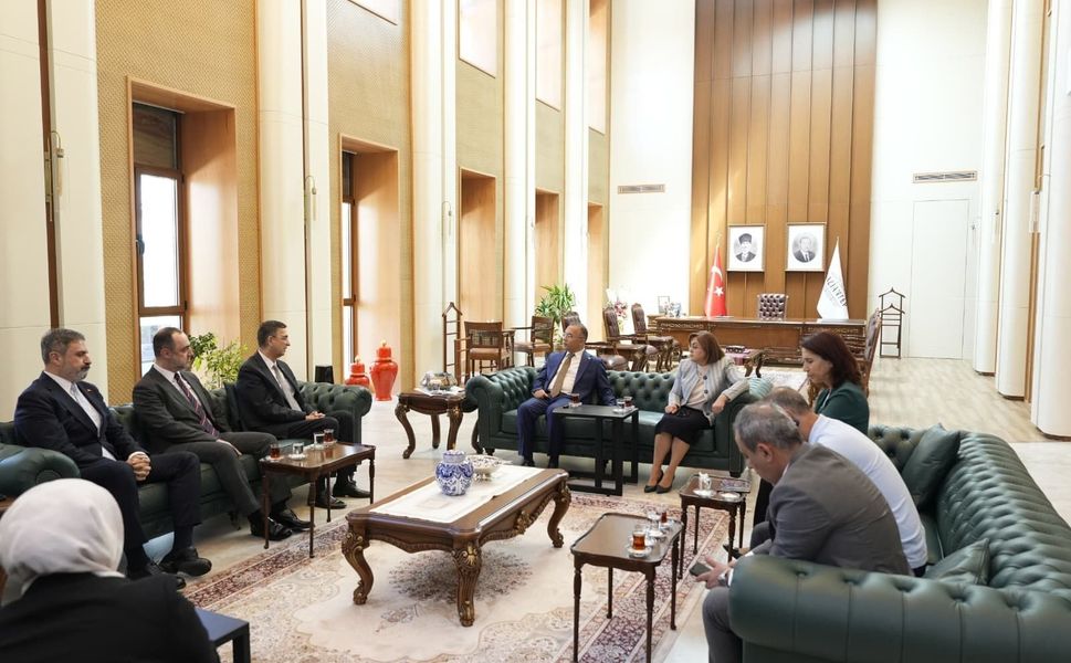 Vali Çeber ve Şahin’den MFF Ortadoğu Gıda Fuarı’na tam destek