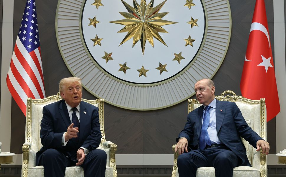 Cumhurbaşkanı Erdoğan, ABD Başkanı Trump'ı resmi törenle karşıladı