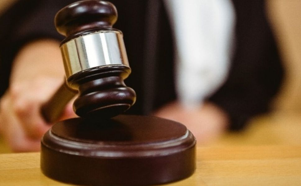 Maaşını evine harcamayan adama kötü haber