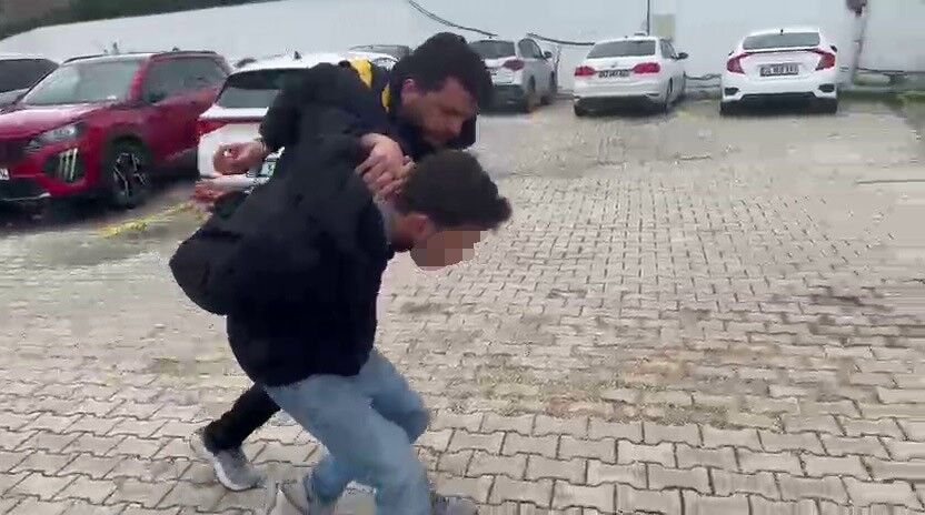 Kadınlar Tuvaletindeki "Gizli Kamera" Rezaleti